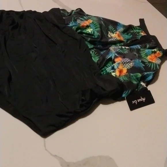 Black/Print‎ One Piece Plus Size Swim Suit Size 22W - Picture 7 of 8